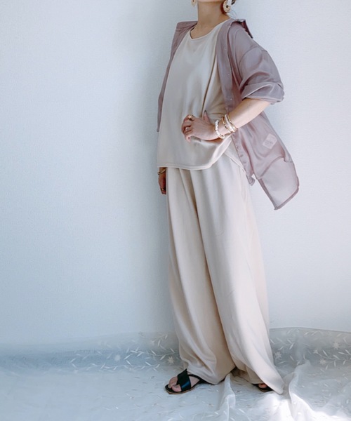 ap retro（アプレトロ）の「シャイニーバックスリットシャツ【ZOZO限定アイテム】（シャツ/ブラウス・レディース・ベージュ/パープル/ピンク/オフホワイト/グリーン/グレー・FREE）」の21枚目の写真