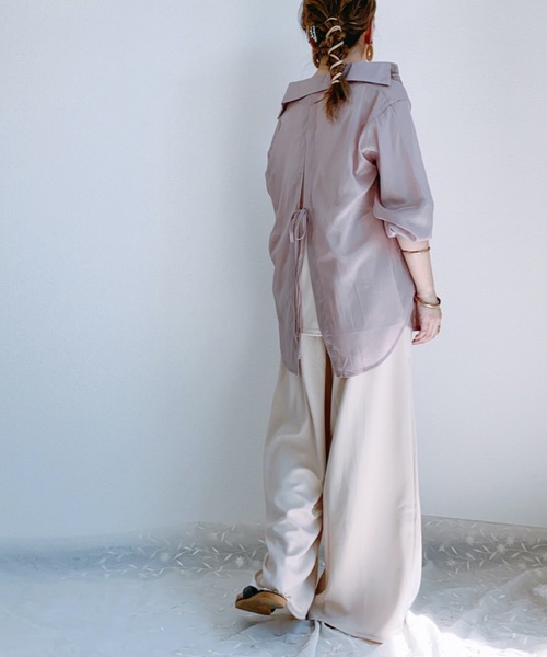 ap retro（アプレトロ）の「シャイニーバックスリットシャツ【ZOZO限定アイテム】（シャツ/ブラウス・レディース・ベージュ/パープル/ピンク/オフホワイト/グリーン/グレー・FREE）」の18枚目の写真