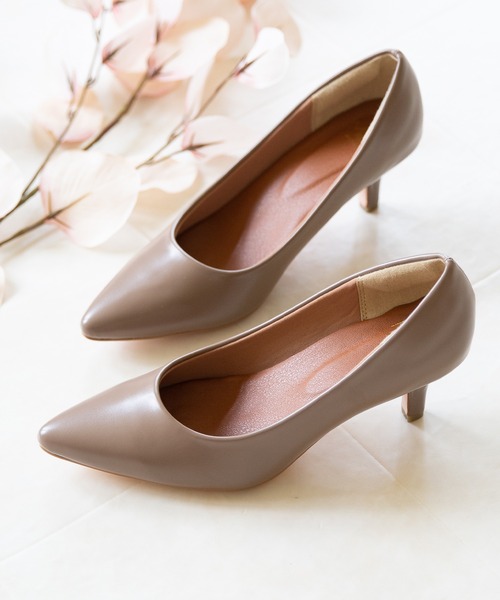 menue（メヌエ）の「【ふわっと軽い エアスイート】走れるパンプス 6cmヒールver.（パンプス・レディース・チャコールアッシュ/ライトブラウン/ブラック系その他4/ベージュ系その他2/ゴールド/ベージュ系その他/パイソン/ブラック系その他3/ブラック/ブルー系その他/グレイッシュベージュ/ブラック系その他2/ブラック系その他/ボルドー/その他/アイボリー/ブラック系その他5/ブラック系その他6/ベージュ系その他3/ライトグレー・24.5cm/26.5cm/26cm/24cm/23.5cm/25.5cm/21.5cm/22.5cm/22cm/23cm/25cm/22.0cm/23.0cm/25.0cm/26.0cm/24.0cm/21.0cm）」の12枚目の写真