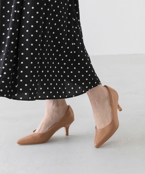 menue（メヌエ）の「【ふわっと軽い エアスイート】走れるパンプス 6cmヒールver.（パンプス・レディース・チャコールアッシュ/ライトブラウン/ブラック系その他4/ベージュ系その他2/ゴールド/ベージュ系その他/パイソン/ブラック系その他3/ブラック/ブルー系その他/グレイッシュベージュ/ブラック系その他2/ブラック系その他/ボルドー/その他/アイボリー/ブラック系その他5/ブラック系その他6/ベージュ系その他3/ライトグレー・24.5cm/26.5cm/26cm/24cm/23.5cm/25.5cm/21.5cm/22.5cm/22cm/23cm/25cm/22.0cm/23.0cm/25.0cm/26.0cm/24.0cm/21.0cm）」の13枚目の写真