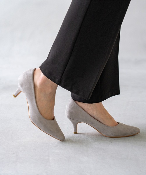 menue（メヌエ）の「【ふわっと軽い エアスイート】走れるパンプス 6cmヒールver.（パンプス・レディース・チャコールアッシュ/ライトブラウン/ブラック系その他4/ベージュ系その他2/ゴールド/ベージュ系その他/パイソン/ブラック系その他3/ブラック/ブルー系その他/グレイッシュベージュ/ブラック系その他2/ブラック系その他/ボルドー/その他/アイボリー/ブラック系その他5/ブラック系その他6/ベージュ系その他3/ライトグレー・24.5cm/26.5cm/26cm/24cm/23.5cm/25.5cm/21.5cm/22.5cm/22cm/23cm/25cm/22.0cm/23.0cm/25.0cm/26.0cm/24.0cm/21.0cm）」の9枚目の写真