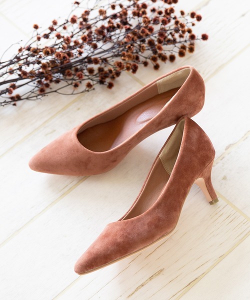 menue（メヌエ）の「【ふわっと軽い エアスイート】走れるパンプス 6cmヒールver.（パンプス・レディース・チャコールアッシュ/ライトブラウン/ブラック系その他4/ベージュ系その他2/ゴールド/ベージュ系その他/パイソン/ブラック系その他3/ブラック/ブルー系その他/グレイッシュベージュ/ブラック系その他2/ブラック系その他/ボルドー/その他/アイボリー/ブラック系その他5/ブラック系その他6/ベージュ系その他3/ライトグレー・24.5cm/26.5cm/26cm/24cm/23.5cm/25.5cm/21.5cm/22.5cm/22cm/23cm/25cm/22.0cm/23.0cm/25.0cm/26.0cm/24.0cm/21.0cm）」の11枚目の写真