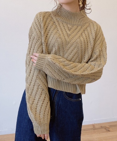 VANNIE U（ヴァニーユー）の「ハイネックぽこぽこショートニット（ニット/セーター・レディース・ブラウン/オリーブ/ブルー/ナチュラル・FREE）」の3枚目の写真