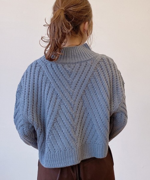 VANNIE U（ヴァニーユー）の「ハイネックぽこぽこショートニット（ニット/セーター・レディース・ブラウン/オリーブ/ブルー/ナチュラル・FREE）」の18枚目の写真