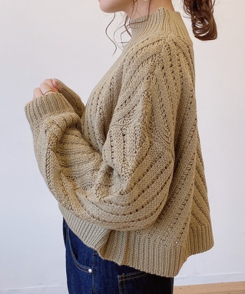 VANNIE U（ヴァニーユー）の「ハイネックぽこぽこショートニット（ニット/セーター・レディース・ブラウン/オリーブ/ブルー/ナチュラル・FREE）」の10枚目の写真