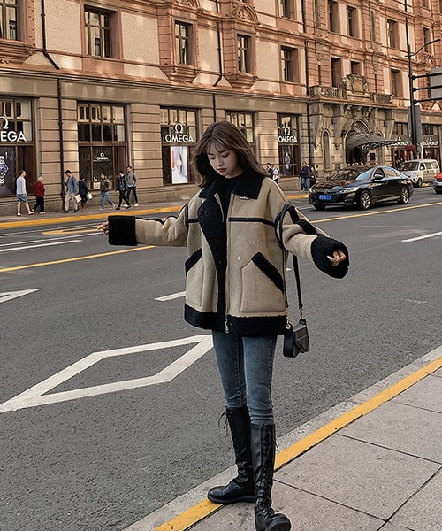 Girly Doll(ガーリードール)の「エコムートンボアジャケット(ブルゾン・レディース・ブラック/ブラウン/グレー/キャメル・FREE)」の9枚目の写真