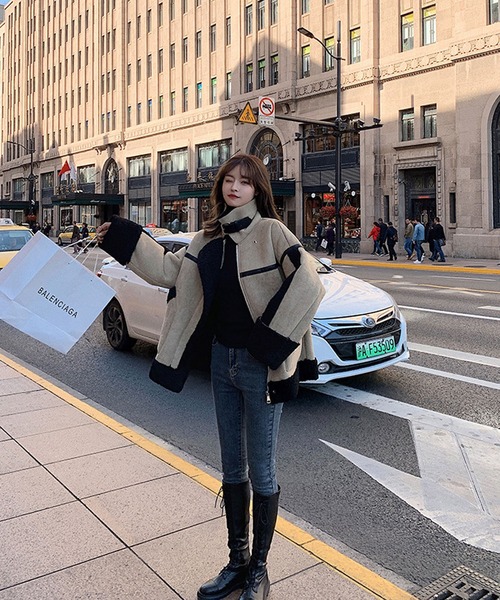 Girly Doll(ガーリードール)の「エコムートンボアジャケット(ブルゾン・レディース・ブラック/ブラウン/グレー/キャメル・FREE)」の21枚目の写真