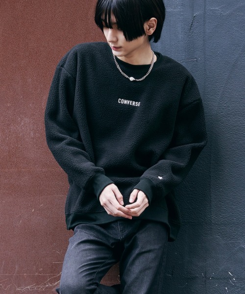CONVERSE(コンバース)の「CONVERSE/コンバース 別注 ボア センター刺繍ロゴ ビッグシルエット クルーネックスウェット/クルーネックボアトレーナー(スウェット・メンズ・ベージュ/ブラウン/ブラック/ナチュラル/ネイビー・FREE)」の1枚目の写真