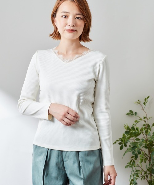 e.r.g*（イーアールジー）の「ＶネックレースＴｅｅ（Tシャツ/カットソー・レディース・ブラック/オフホワイト/ピンク/ブラウン・M）」の6枚目の写真