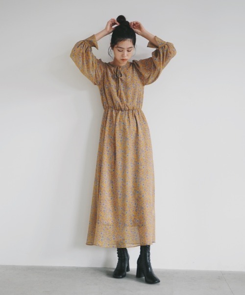 kaene（カエン）の「ボリュームスリーブAラインワンピース