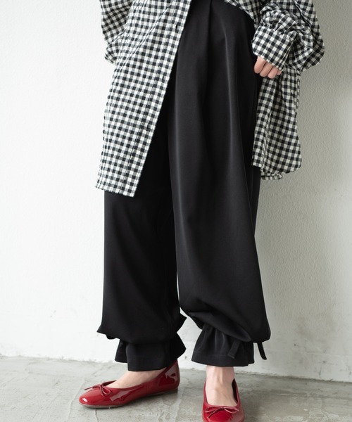 MERLOT（メルロー）の「裾リボンピエロパンツ（その他パンツ・レディース・ライトグリーン/ブラック/ベージュ・FREE）」の11枚目の写真