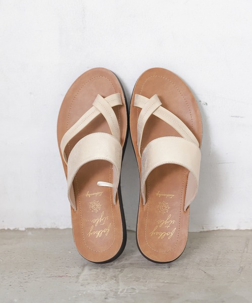 studio CLIP（スタディオクリップ）の「【キナリノ掲載商品】クロストング楽々サンダル（サンダル・レディース・イエロー/ブラック/その他1・MEDIUM/X-LARGE/LARGE/SMALL）」の3枚目の写真