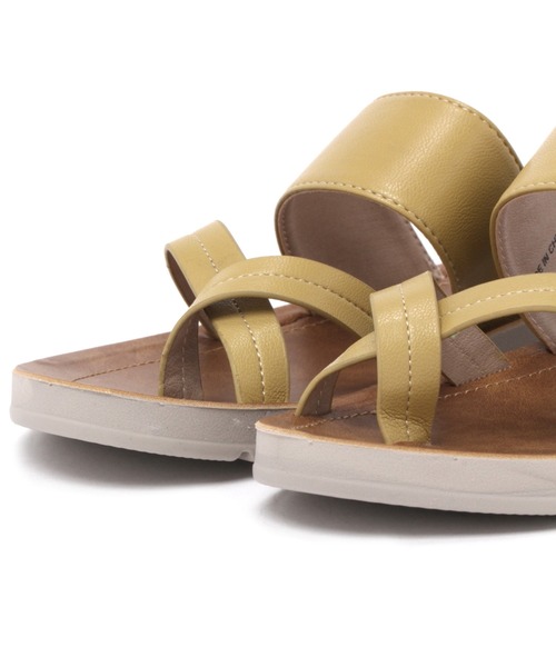 studio CLIP（スタディオクリップ）の「【キナリノ掲載商品】クロストング楽々サンダル（サンダル・レディース・イエロー/ブラック/その他1・MEDIUM/X-LARGE/LARGE/SMALL）」の15枚目の写真