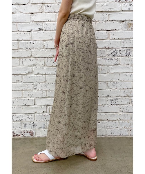 LOUNGEDRESS（ラウンジドレス）の「フラワーナロースカート