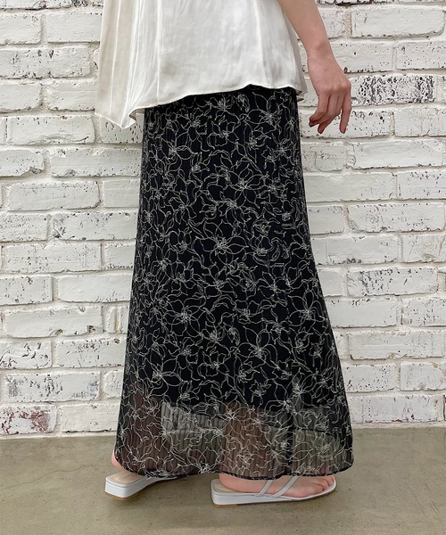 LOUNGEDRESS(ラウンジドレス)の「フラワーナロースカート(スカート・レディース・ブラック/ベージュ・FREE)」の8枚目の写真