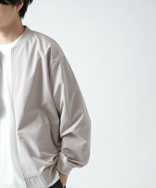 ITEMS URBANRESEARCH（アイテムズ アーバンリサーチ）の「エステルポプリン MA-1（その他アウター・メンズ・ブラック/ベージュ/ライトブルー/カーキ・MEDIUM/LARGE）」の8枚目の写真