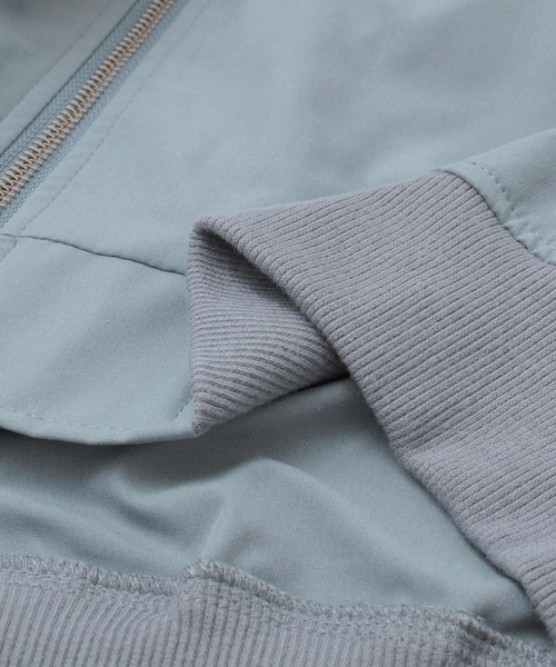 ITEMS URBANRESEARCH（アイテムズ アーバンリサーチ）の「エステルポプリン MA-1（その他アウター・メンズ・ブラック/ベージュ/ライトブルー/カーキ・MEDIUM/LARGE）」の21枚目の写真