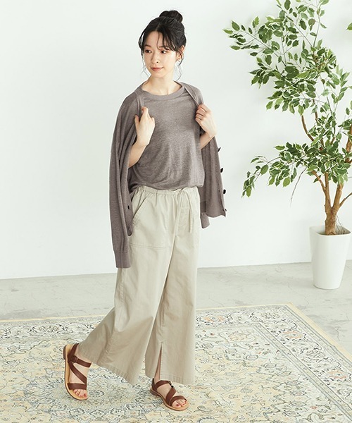 ONIGIRI（オニギリ）の「スリット　ワイドパンツ（その他パンツ・レディース・ホワイト/ベージュ・SMALL/MEDIUM/LARGE）」の6枚目の写真