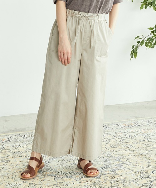 ONIGIRI（オニギリ）の「スリット　ワイドパンツ（その他パンツ・レディース・ホワイト/ベージュ・SMALL/MEDIUM/LARGE）」の9枚目の写真