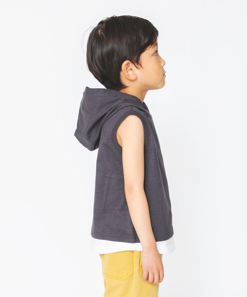 BRANSHES(ブランシェス)の「【UVカット】ボックスロゴタンクトップ(タンクトップ・キッズ・チャコールグレー/キャメル・90cm/110cm/100cm/120cm/130cm/140cm/150cm)」の11枚目の写真