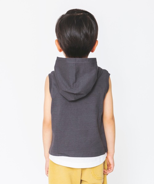 BRANSHES(ブランシェス)の「【UVカット】ボックスロゴタンクトップ(タンクトップ・キッズ・チャコールグレー/キャメル・90cm/110cm/100cm/120cm/130cm/140cm/150cm)」の18枚目の写真