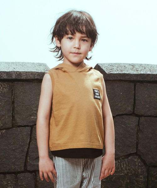 BRANSHES(ブランシェス)の「【UVカット】ボックスロゴタンクトップ(タンクトップ・キッズ・チャコールグレー/キャメル・90cm/110cm/100cm/120cm/130cm/140cm/150cm)」の10枚目の写真