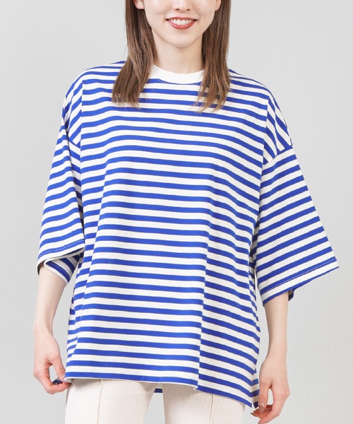 SPINNS（スピンズ）の「【ゆったりシルエット】10色展開 ボーダーリンガーTシャツ（Tシャツ/カットソー・レディース・ボルドー/ホワイト系その他/グレー系その他/グリーン系その他/ブルー系その他/イエロー系その他/レッド系その他/ホワイト系その他2/ホワイト系その他3/グリーン系その他2・ONESIZE）」の2枚目の写真