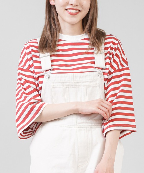 SPINNS（スピンズ）の「【ゆったりシルエット】10色展開 ボーダーリンガーTシャツ（Tシャツ/カットソー・レディース・ボルドー/ホワイト系その他/グレー系その他/グリーン系その他/ブルー系その他/イエロー系その他/レッド系その他/ホワイト系その他2/ホワイト系その他3/グリーン系その他2・ONESIZE）」の3枚目の写真