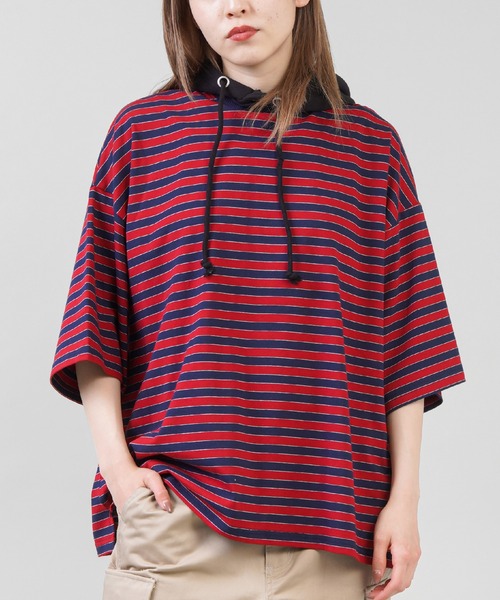 SPINNS（スピンズ）の「【ゆったりシルエット】10色展開 ボーダーリンガーTシャツ（Tシャツ/カットソー・レディース・ボルドー/ホワイト系その他/グレー系その他/グリーン系その他/ブルー系その他/イエロー系その他/レッド系その他/ホワイト系その他2/ホワイト系その他3/グリーン系その他2・ONESIZE）」の9枚目の写真