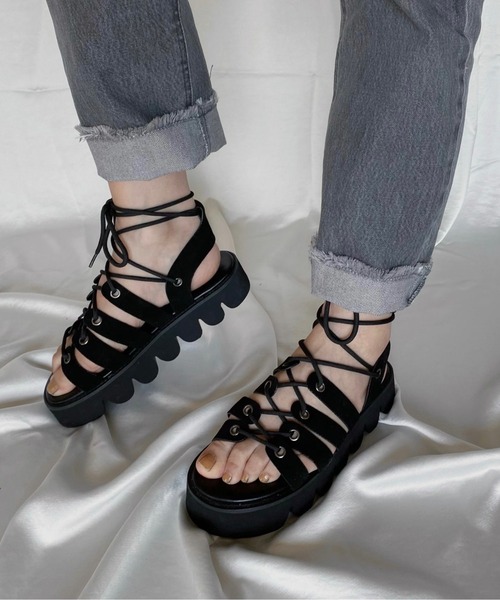 musubore(ムスボレ)の「ハトメデニムパンツ(デニムパンツ・レディース・ブラック/パープル・1/0)」の13枚目の写真