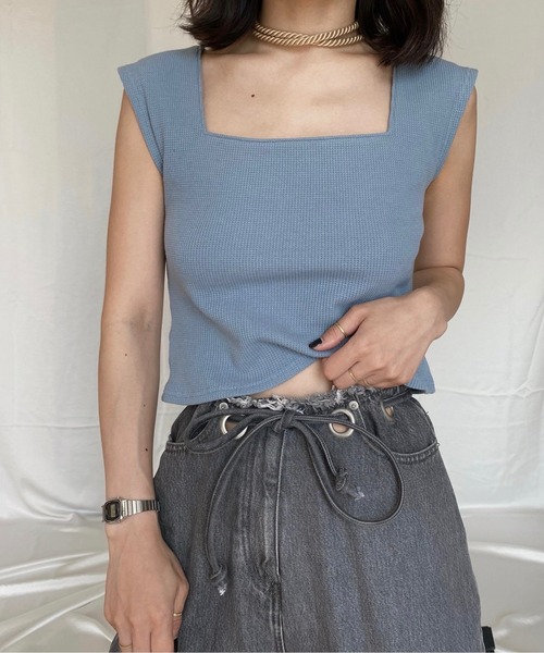 musubore(ムスボレ)の「ハトメデニムパンツ(デニムパンツ・レディース・ブラック/パープル・1/0)」の3枚目の写真