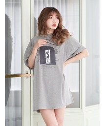 ballerinaグラフィックTシャツ