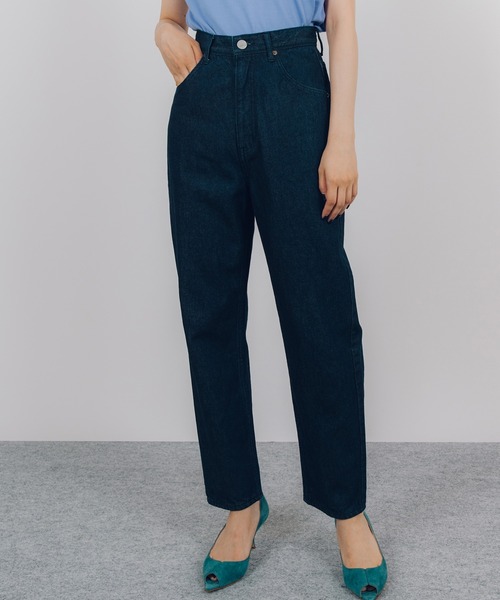 STUNNING LURE（スタニングルアー）の「ハイライズテーパードデニム（デニムパンツ・レディース・ベージュ/インディゴブルー・24inch/25inch/26inch）」の3枚目の写真