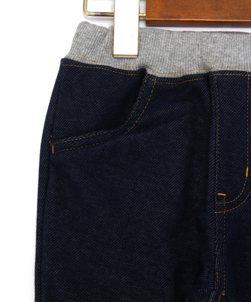 green label relaxing（グリーンレーベルリラクシング）の「爆発的にあたたかい！【KIDS】バクオンデニムパンツ（デニムパンツ・キッズ・ネイビー・115cm/125cm/105cm/95cm/135cm）」の4枚目の写真