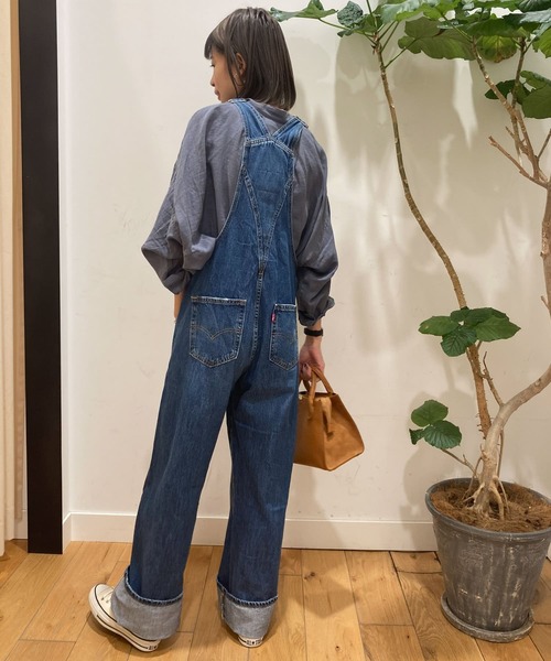 URBAN RESEARCH DOORS（アーバンリサーチドアーズ）の「Levi's XX DENIM　LOOSE OVERALL（サロペット/オーバーオール・レディース・ライトブルー・SMALL）」の6枚目の写真