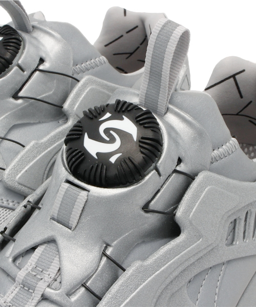 PUMA（プーマ）の「DISC BLAZE REFLECTIVE（スニーカー・メンズ・シルバー・23cm/26cm/22.5cm/23.5cm/25.5cm/29cm/24.5cm/27cm/26.5cm/27.5cm/24cm/28cm/28.5cm/25cm）」の6枚目の写真