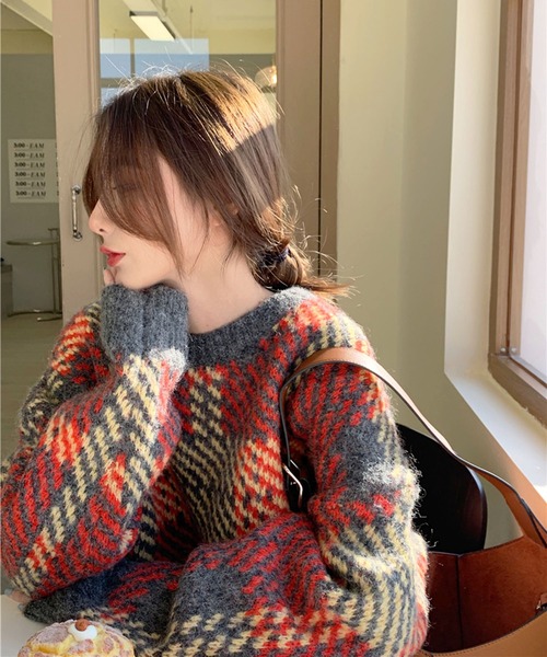 Jewelobe(ジュエローブ)の「デカチェックオーバーサイズニットプルオーバー(ニット/セーター・レディース・グレー/オレンジ・FREE)」の18枚目の写真