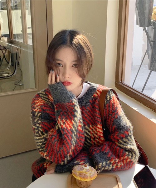 Jewelobe(ジュエローブ)の「デカチェックオーバーサイズニットプルオーバー(ニット/セーター・レディース・グレー/オレンジ・FREE)」の12枚目の写真