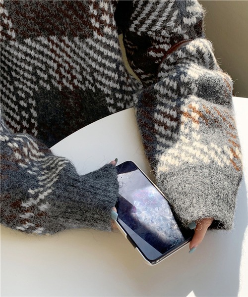 Jewelobe(ジュエローブ)の「デカチェックオーバーサイズニットプルオーバー(ニット/セーター・レディース・グレー/オレンジ・FREE)」の19枚目の写真