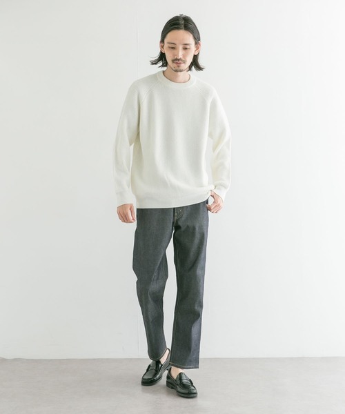 URBAN RESEARCH（アーバンリサーチ）の「ハンドウォッシャブルウールクルーネックニット（ニット/セーター・メンズ・ブラック/オフホワイト/チャコールグレー/パープル・LARGE/MEDIUM）」の9枚目の写真