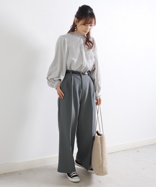 Crisp yours(クリスプユアーズ)の「【WEB限定】2タックセンタープレスパンツ(スラックス・レディース・ベージュ/ブラウン/グレー・FREE)」の5枚目の写真