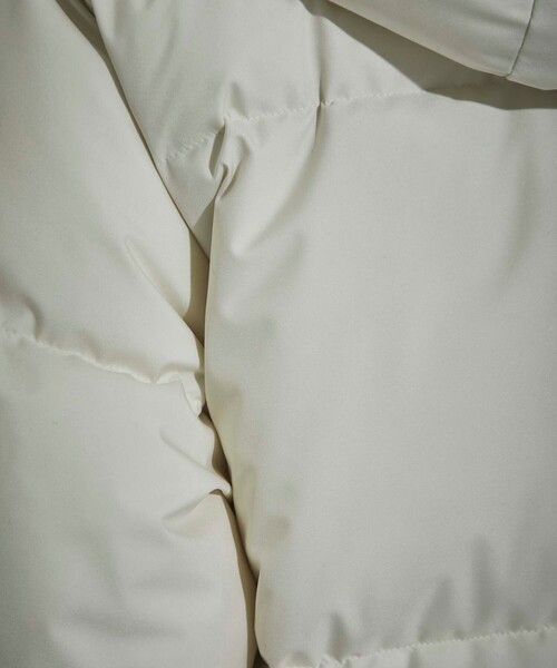 CITY TOKYO(シティトウキョウ)の「700フィルパワーTOKYOダウンジャケット(ダウンジャケット/コート・レディース・オフホワイト/ブラック・2/1)」の9枚目の写真