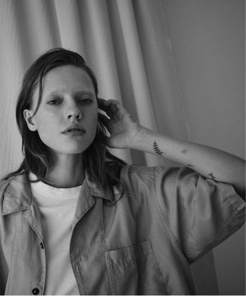 UNFIL（アンフィル）の「unfil アンフィル / cotton & silk-twill short sleeve shirt コットンシルクツイル オープンカラー半袖シャツ / WWSP-UU016（シャツ/ブラウス・メンズ・ライラック/ダークネイビー・5/4）」の13枚目の写真