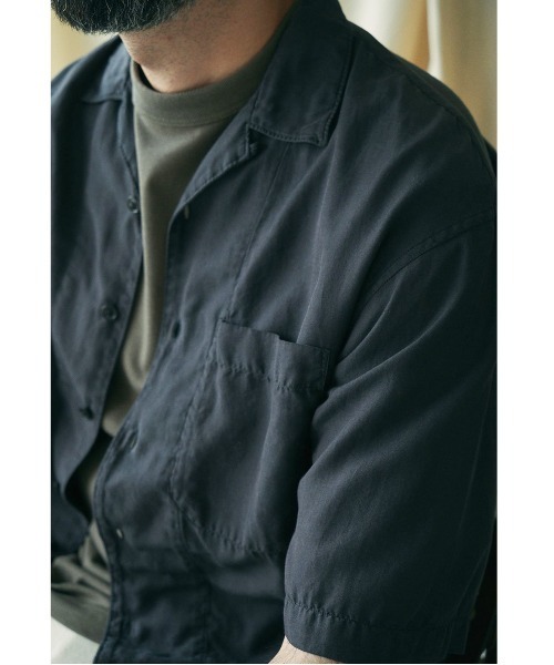 UNFIL（アンフィル）の「unfil アンフィル / cotton & silk-twill short sleeve shirt コットンシルクツイル オープンカラー半袖シャツ / WWSP-UU016（シャツ/ブラウス・メンズ・ライラック/ダークネイビー・5/4）」の18枚目の写真