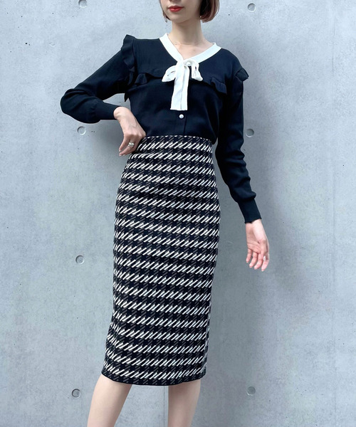 titty&Co. PETIT(ティティアンドコープティ)の「【titty&Co.PETIT】バイカラーリボンニットトップス(ニット/セーター・レディース・ホワイト/ブラック・FREE)」の10枚目の写真