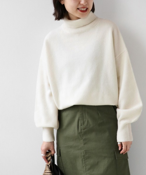 JOURNAL STANDARD relume(ジャーナルスタンダード レリューム)の「ウールカシミヤタートルネックプルオーバー◆(ニット/セーター・レディース・ホワイト/ベージュ/ネイビー/グレー/ブルー・FREE)」の2枚目の写真