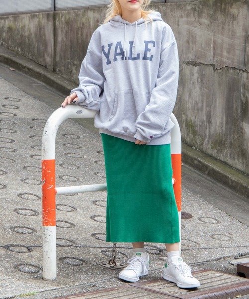 DuKKah（デュカ）の「Dukkah/【低身長向け】リブニットスリットタイトスカート（スカート・レディース・グリーン/ブラック/ライトベージュ・X-SMALL）」の2枚目の写真