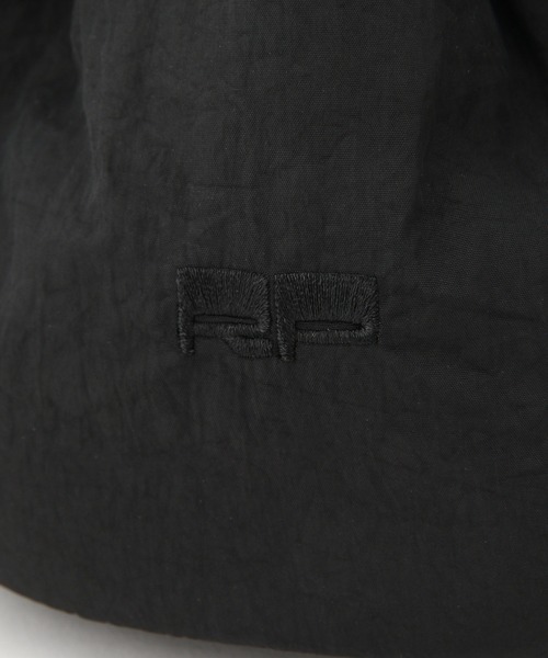 ROPE'（ロペ）の「ソフトパフドローストリング巾着バッグ（ハンドバッグ・レディース・ブラック/オレンジ/グリーン・FREE）」の5枚目の写真