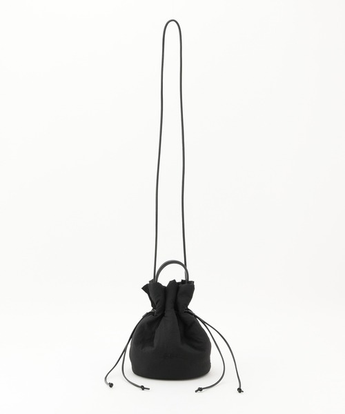 ROPE'（ロペ）の「ソフトパフドローストリング巾着バッグ（ハンドバッグ・レディース・ブラック/オレンジ/グリーン・FREE）」の6枚目の写真