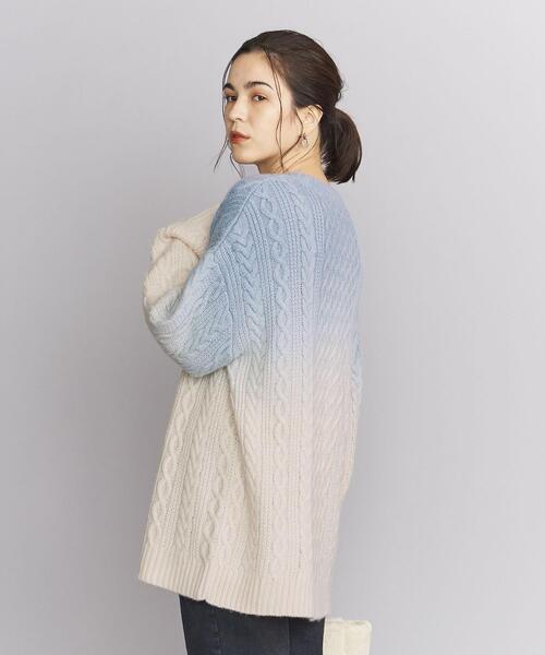 BEAUTY&YOUTH UNITED ARROWS(ビューティーアンドユースユナイテッドアローズ)の「BY グラデーション ケーブルニット プルオーバー(ニット/セーター・レディース・グレー/オフホワイト・FREE)」の3枚目の写真